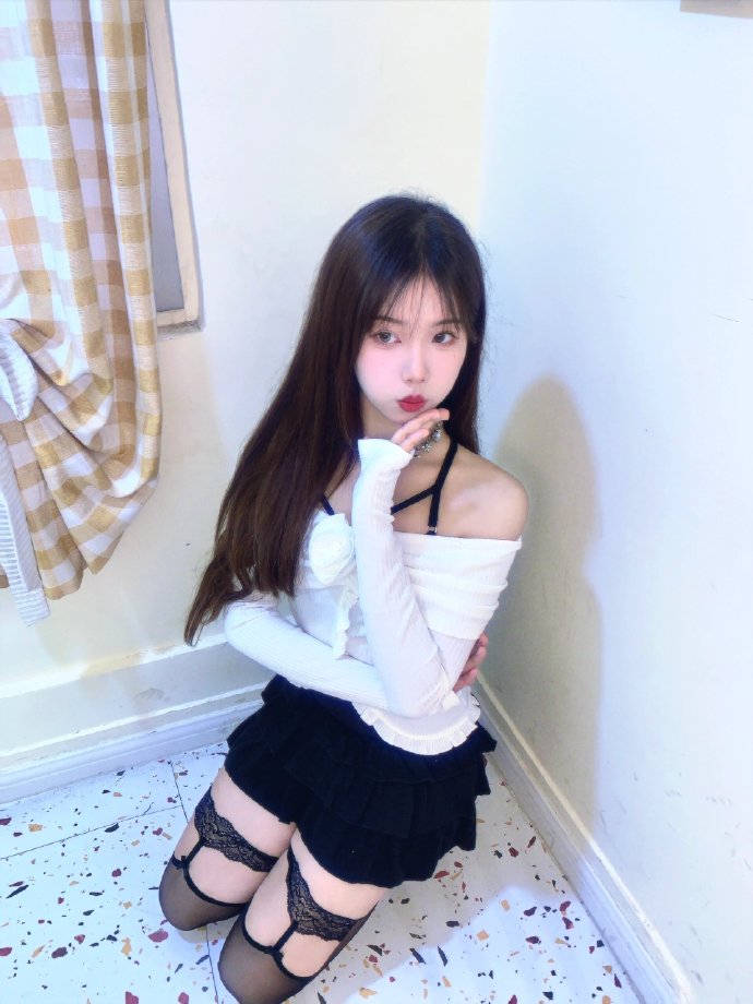 假面女郎 封面